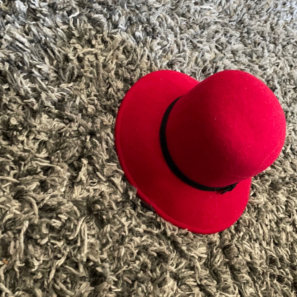 Fedora hat red